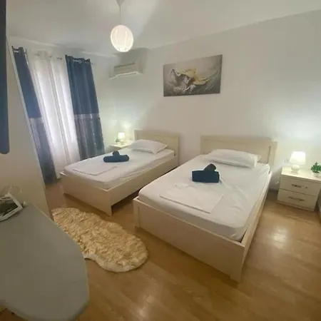 Cozy شقة