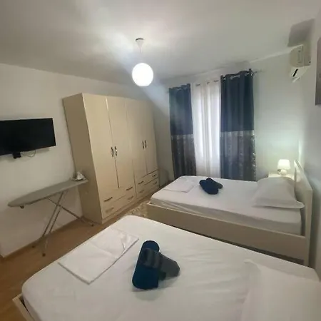 Cozy * تيرانا